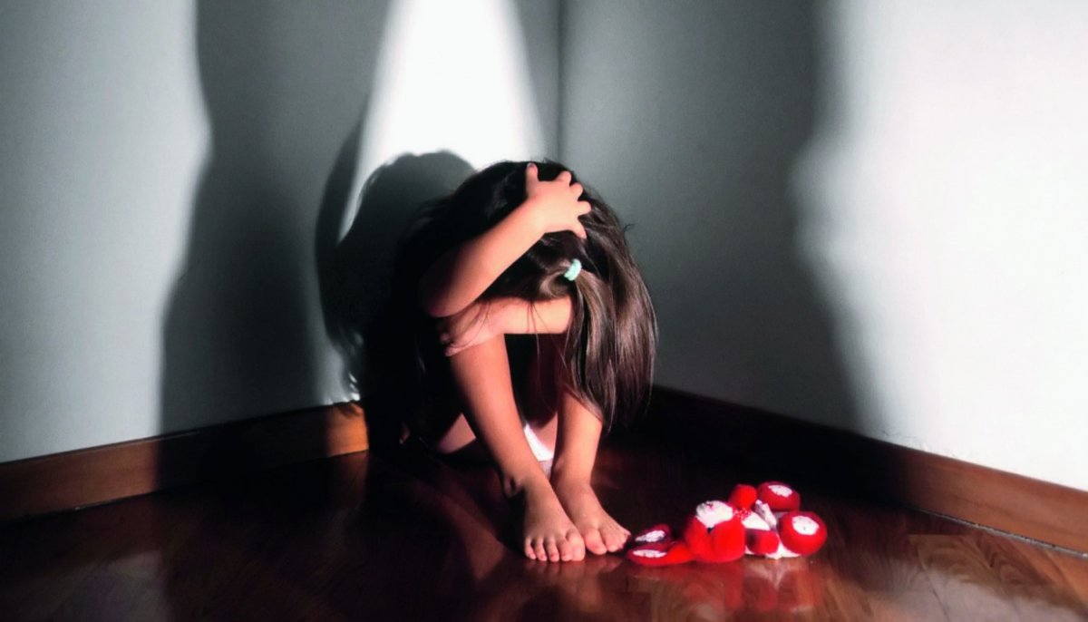 В Актау военнослужащего подозревают в изнасиловании 11-летней дочери